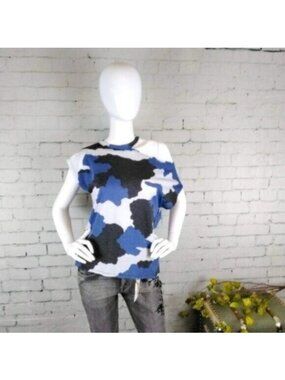 Elan Camo Deconstructed Off The Shoulder Top In Blue Size Small